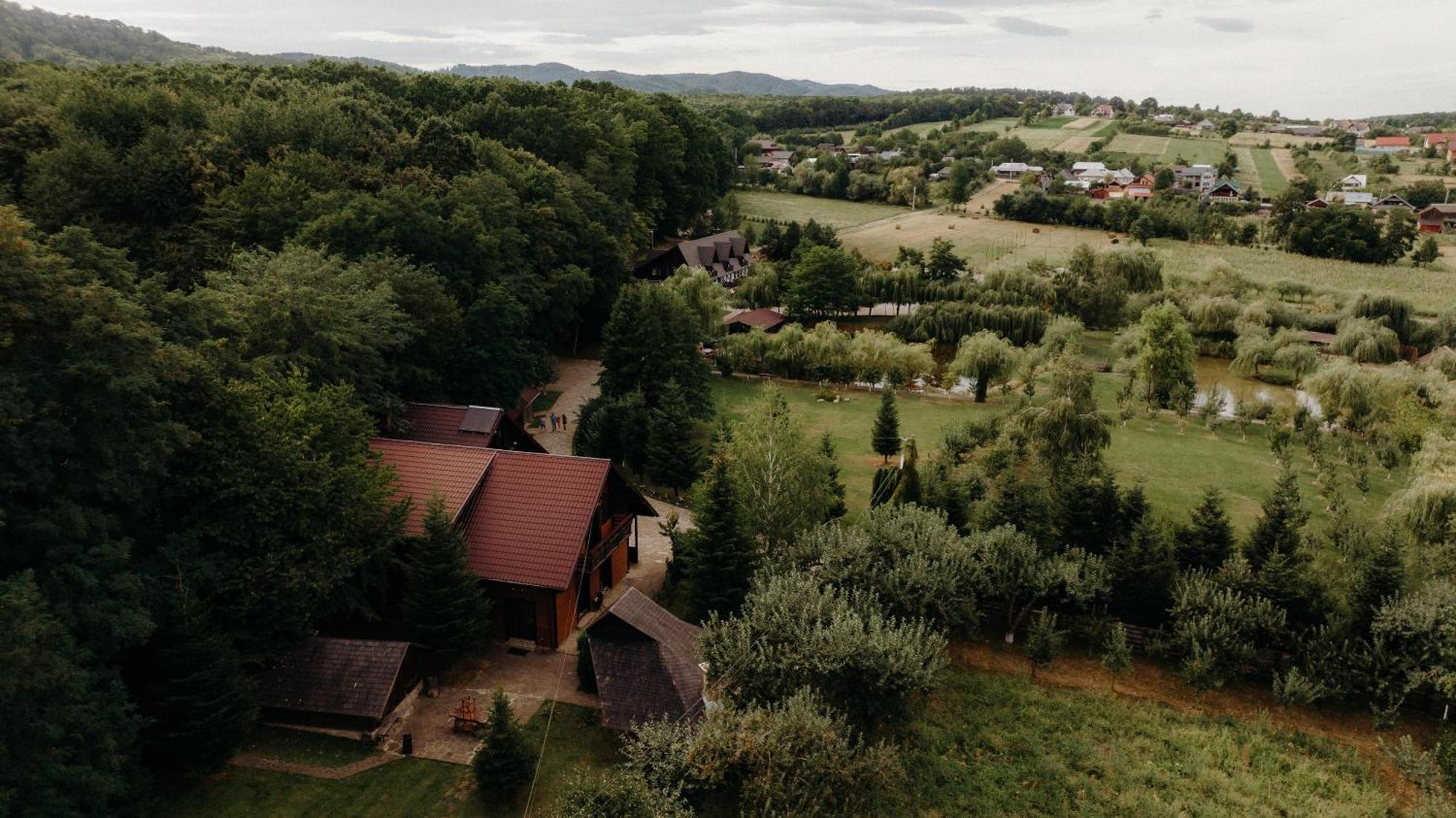 Cabana Paradisul Verde Neamt Târgu Neamţ Exterior foto